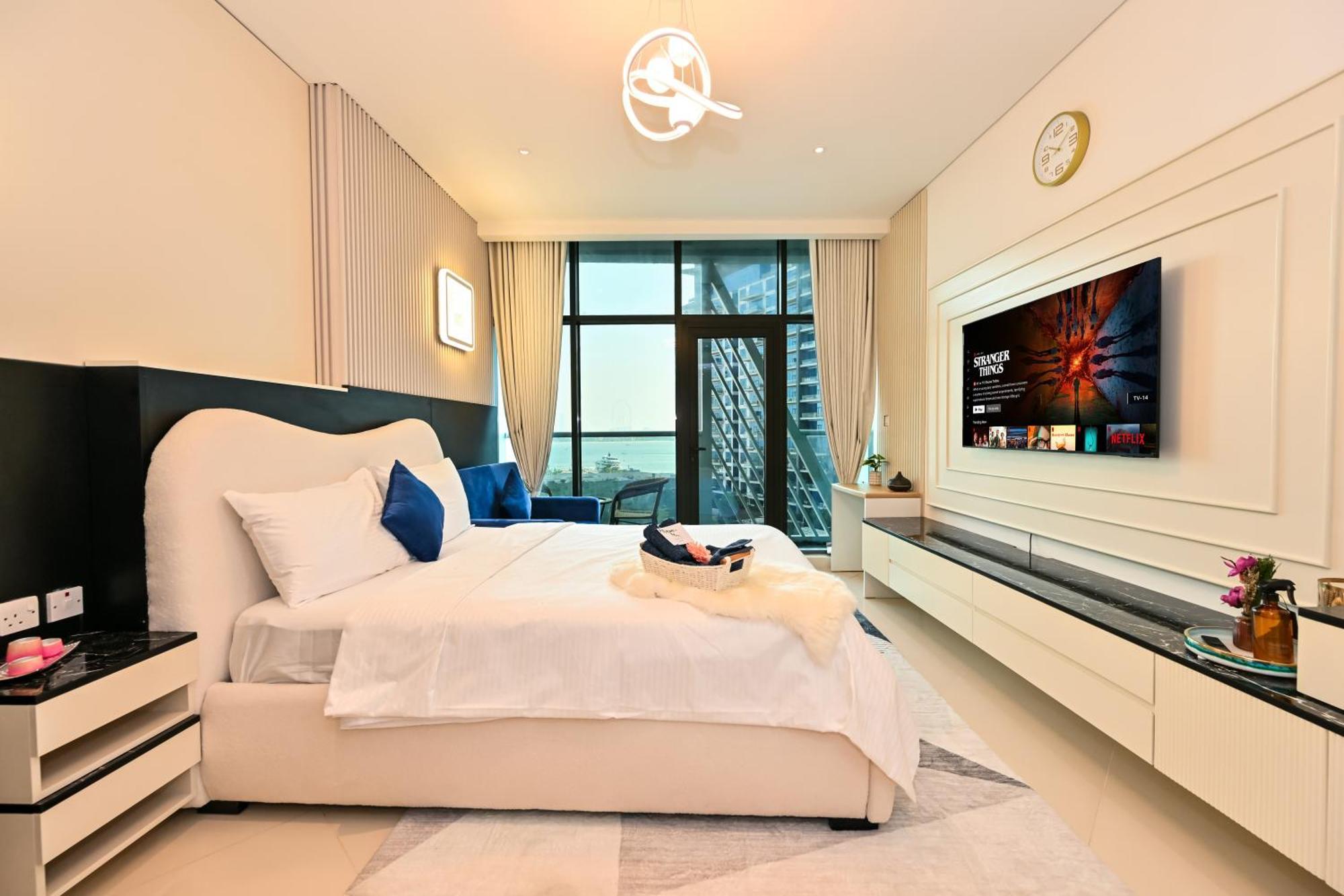 Luxury - Sea View, Access & Infinity Pool - Seven Palm Residences Apartment Dubai